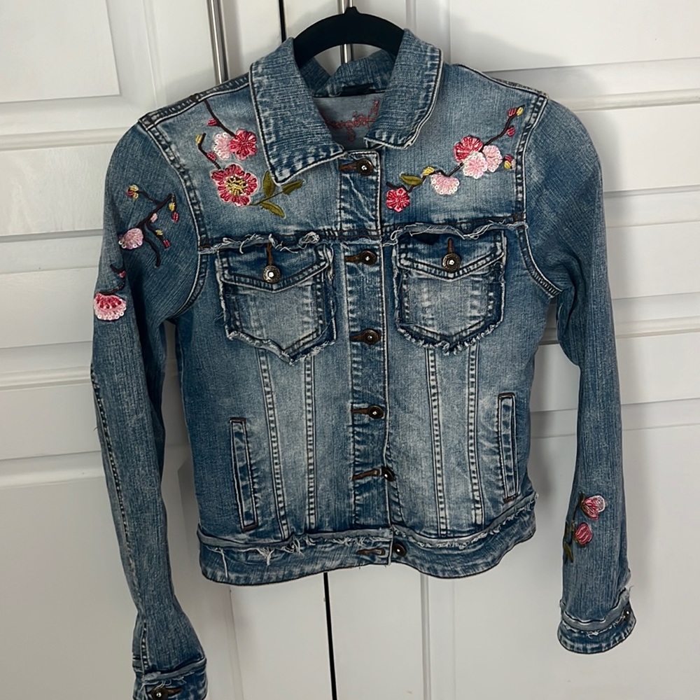 Desigual jean jacket size S with flower details great condition